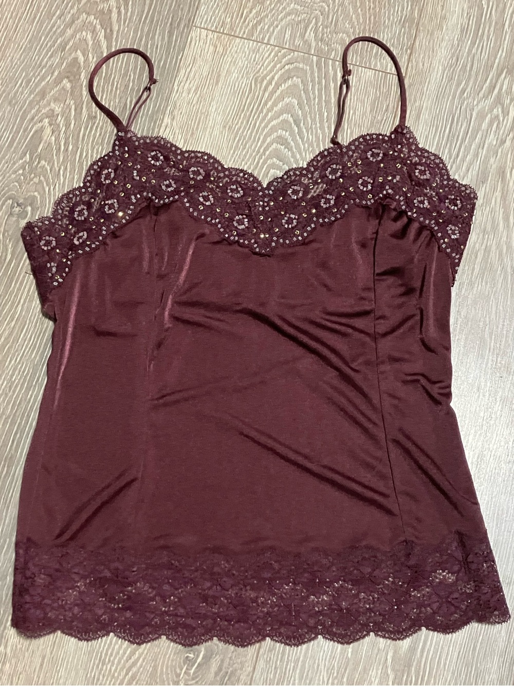 ✨Y2K✨Victoria’s Secret Lace Trim Burgundy Camisole Top